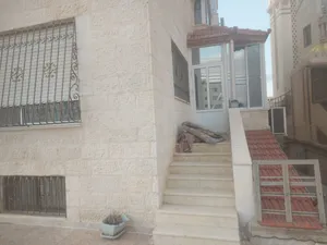 شقه للبيع قرب قصر العدل ووجمعية المحافظه على القرآن الكريم