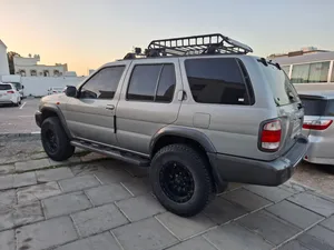 Big Sale Nissan Pathfinder R50 2005 Full Desert Kitted Ready to Run and Drive in Desert