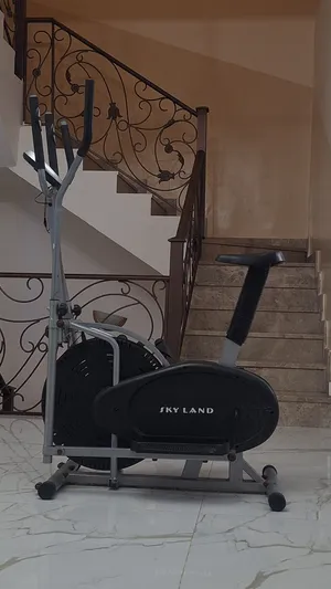 جهاز رياضي إليبتيكال / أوربتراك مع دراجة ثابتة للبيع الجهاز مستخدم وحالته جيدة يعمل بشكل طبيعي والب