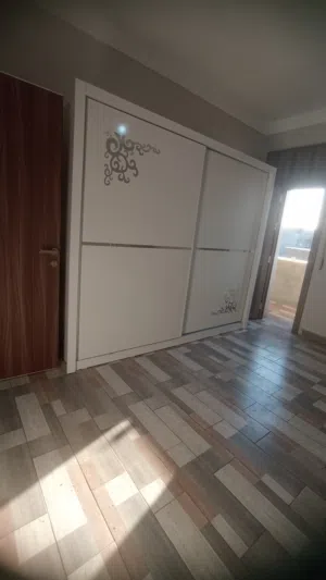 فني فك وتركيب الاثاث