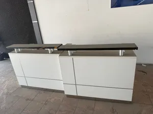 طاولات الى المكاتب