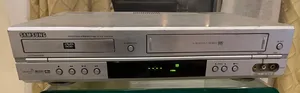 Vintage VCR & Cassette Players أجهزة فيديو وكاسيت قديمة