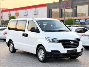Hyundai H1 Model 2021 – GCC Specs 12 Seater