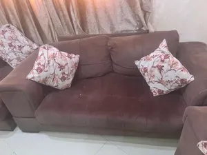 طقم كنب وطوايل وفظيه بحال الوكاله