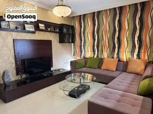 شقة مفروشة للايجار بأم اذينة