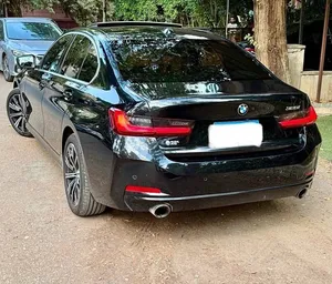 BMW 320i luxury  2026