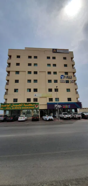 شقه مميزه بالحيل الجنوبيه بجوار كارفور