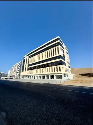 مكتب في بوشر شبه جاهز بسعر مغري مع اشهر مجاناً