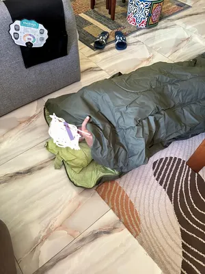 sleeping bag  كيس للنوم