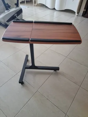 طاولة لابتوب
