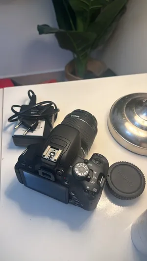 للبيع Canon EOS 700D
