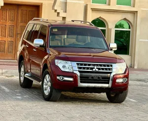 متسوبيشي باجيرو GLS موديل 2017 ستة سلندر V6  خليجي بحالة ممتازة جدا