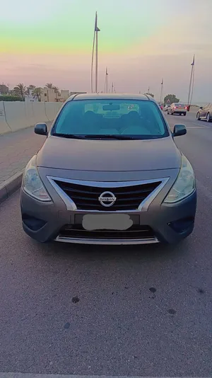 NISSAN SUNNY 2015
