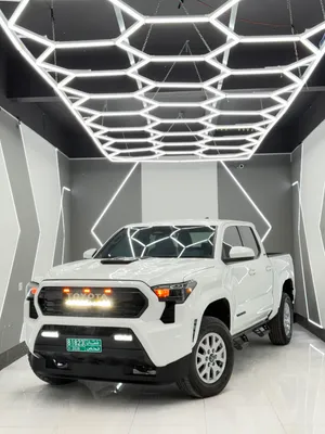 Used Toyota Tacoma in Al Batinah