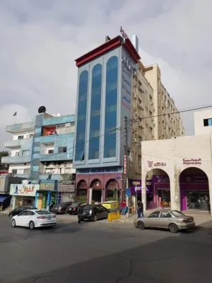 غرفة فندقيه شهري