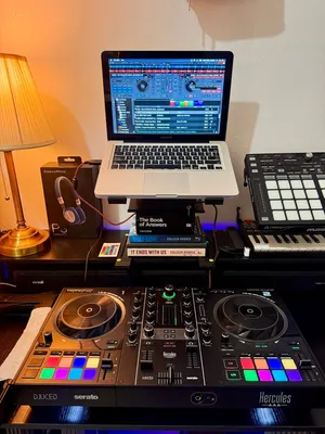 HERCULES DJ INPULSE 500 + MACBOOK PRO – COMPLETE DJ