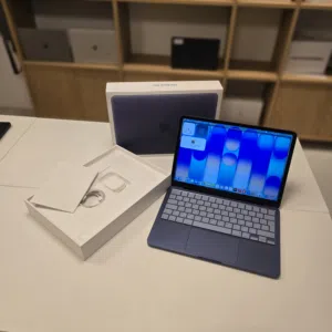 MacBook Neo 256GB Blue بحالة الجديد