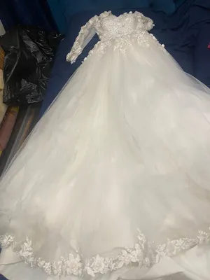 فساتين سهرة وبدلة عرس