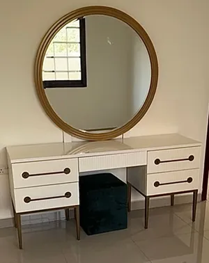 Dressing Table / Vanity with Large Round Mirror – Excellent Condition
