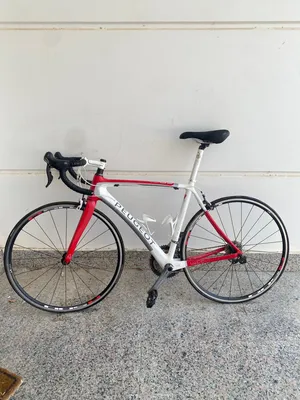 Custom Peugeot Full Carbon Road Bike – Shimano Ultegra Groupset. (Will negotiate price)