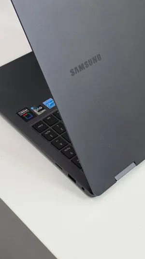 لابتوب سامسونج بشاشه تتش 360 بموصفات جدا عاليه Core i7 Ram 16GB ddr5 1000GB ssd