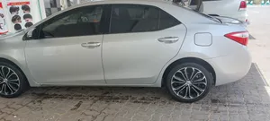 تويوتا كورولا 2014