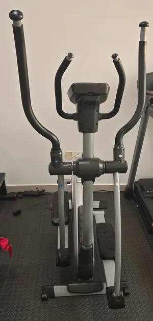 KETTLER AXOS MOTO P Cross Trainer – جهاز إليبتيكال رياضي للبيع