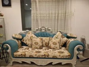 للتبرع كنبتين جلوس فخمه نظيفه جد
