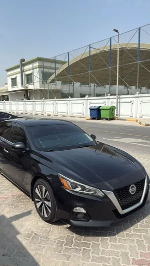 Used Nissan Altima in Sharjah