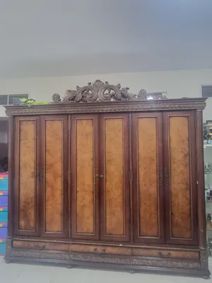 خزانة ملابس