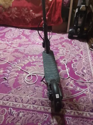 سكوتر كهربائي استعمال شهر ونص محافظ عليه ولا فيو مشاكل