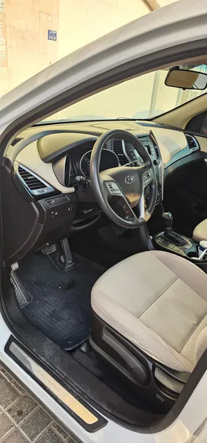 Used Hyundai Santa Fe in Muscat