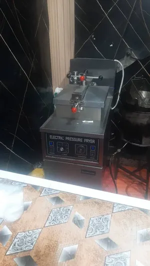 عدة مطعم بروست وفلافل وشبس