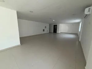 محل للايجار سنوى
