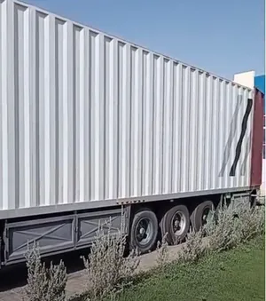 صندوق للبيع