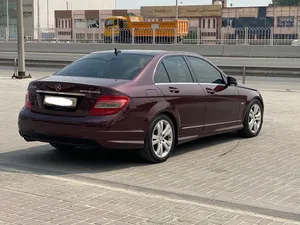 Mercedes Benz C-200 / 2009 (Maroon)