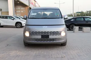 هيونداي ستاريا ركاب 2025 للبيع