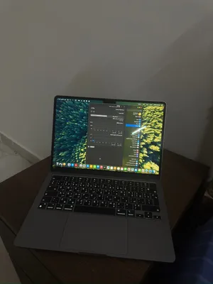 MacBook Air m3 مستعمل استعمال استعمال جداً خفيف
