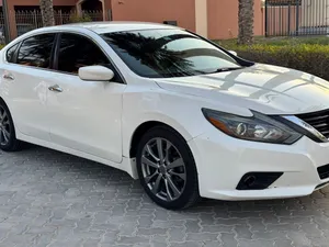 للبيع نيسان التيما موديل 2018 مواصفات SR وارد امريكا نظيفة جداً