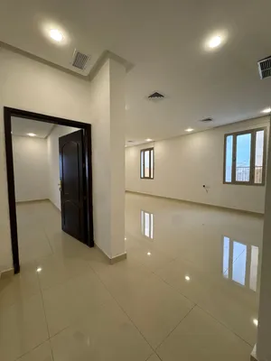 للإيجار دور كامل روف 4 غرف في الفحيحيل