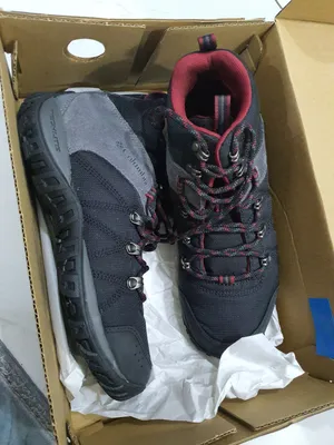 Brand new Columbia  footwear