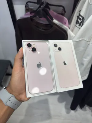 iPhone 13 pink