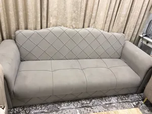 كنبه لـ 3 اشخاص