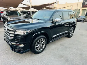 تويوتا لاند كروزر GXR V6 تيربو خليجي 2024 صبغ وكاله نظيفه جدا رقم واحد فول مواصفات
