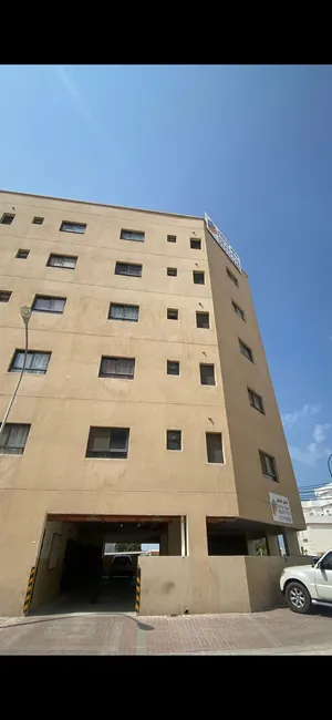 100 m2 2 Bedrooms Apartments for Rent in Muscat Ghubrah