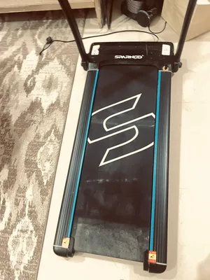 جهاز مشي نظيف ويعمل بشكل جيد