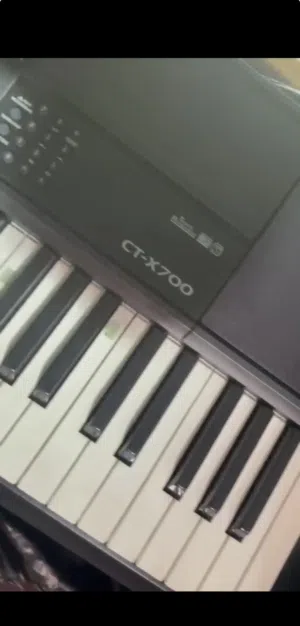 CT-X700بيانو Casio نضيف
