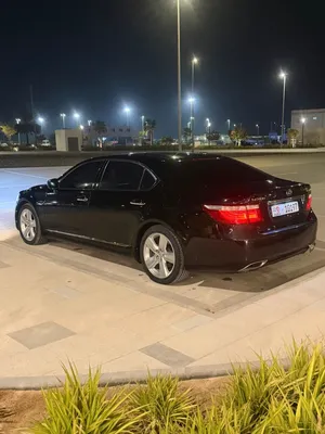 Used Lexus LS in Abu Dhabi
