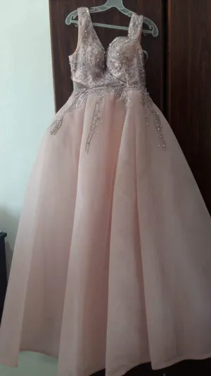 فستان سهرة أو خطبة  /  Dress