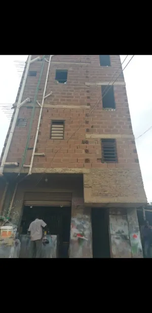 السوق المحلي مربع 34